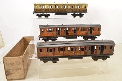 Lot 1140 - Three Bowman 0 Gauge Coaches (4 inc box)