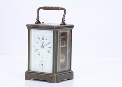 Lot 18 - A second half 20th century brass carriage repeater timepiece