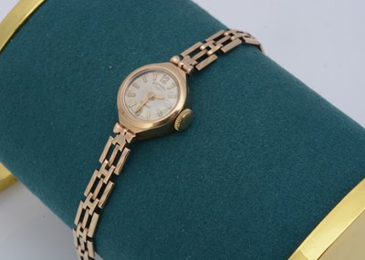 Lot 135 - A Rotary 9ct gold lady's wristwatch