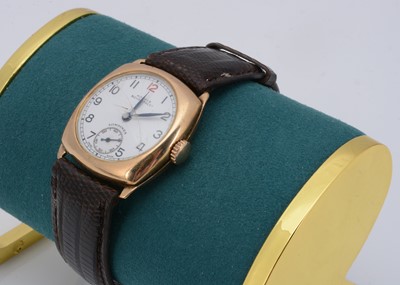 Lot 143 - A 1940s Longines manual wind 9ct gold cased wristwatch