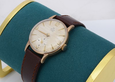 Lot 224 - A 1960s Smiths De Luxe manual wind 9ct gold cased wristwatch