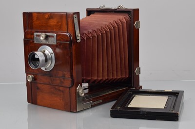 Lot 56 - A Tailboard Camera