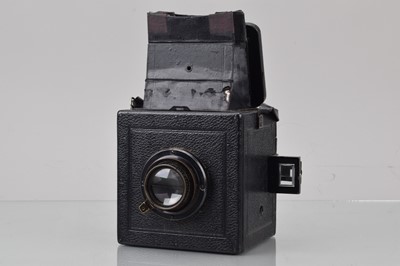 Lot 87 - An Ernemann Ermanox 6.5 x 9 Reflex Camera