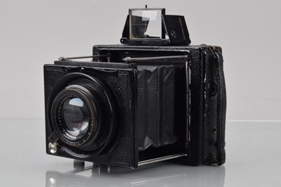 Lot 90 - An Ernemann Klapp 8 x 10.5 Camera