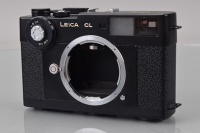 Lot 124 - A Leica CL Rangefinder Camera Body