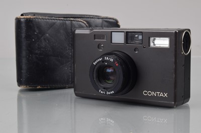 Lot 141 - A Contax T3 Compact Camera