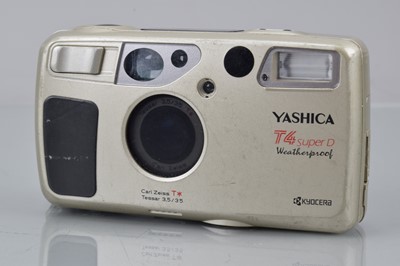 Lot 143 - A Yashica T4 Super D Waterproof Compact Camera