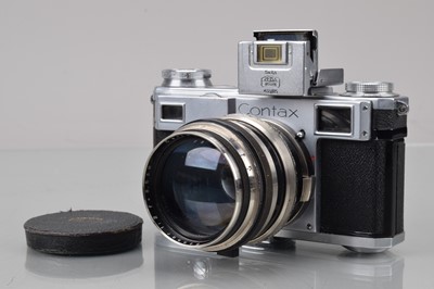 Lot 145 - A Zeiss Ikon Contax II Outfit