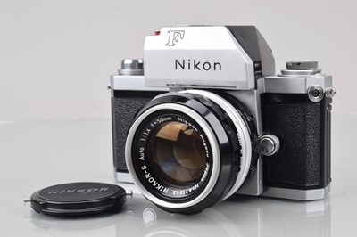 Lot 156 - A Nippon Kogaku Nikon F Photomic T SLR Camera