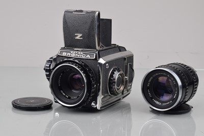 Lot 220 - A Zenza Bronica S2 Camera