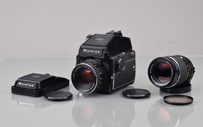 Lot 221 - A Mamiya M645 Camera