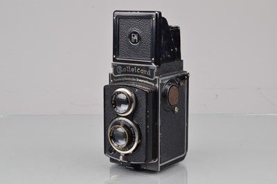 Lot 233 - A Rolleicord I TLR Camera