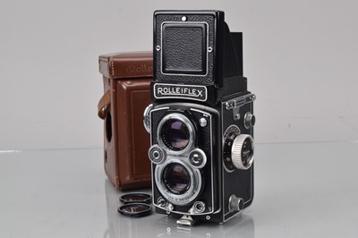 Lot 253 - A Rolleiflex MX-EVS TLR Camera