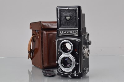 Lot 254 - A Rolleicord VA TLR Camera