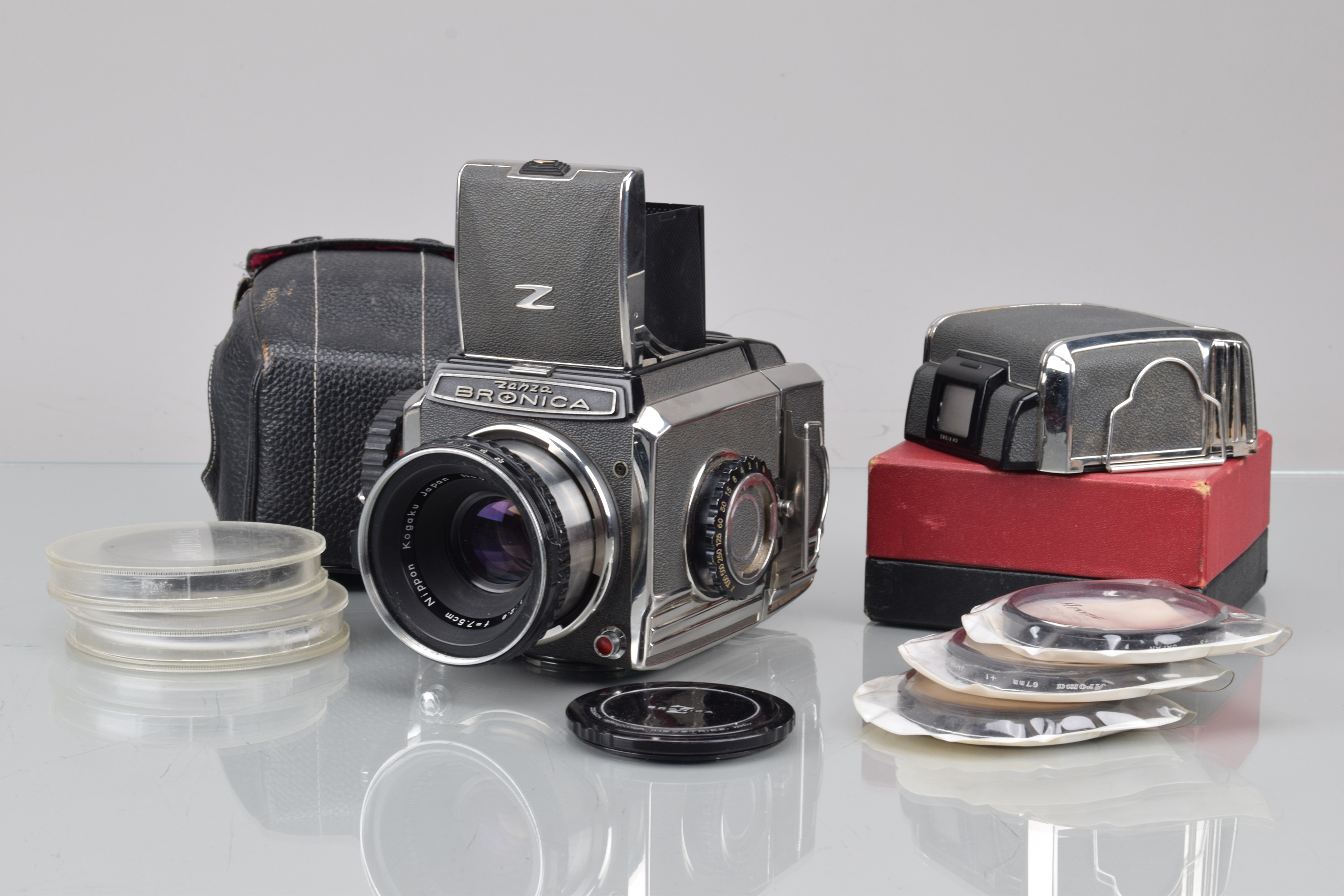 ま*つ様 Zenza Bronica カメラ Rare vintage Zenza Bronica S camera Nikkor 75 mm lens Prism