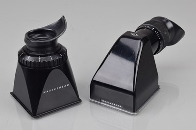 Lot 331 - Two Hasselblad Finders