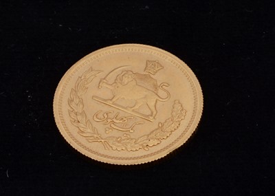 Lot 11 - An Iran 1 Pahlavi Gold coin