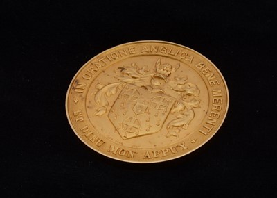 Lot 39 - An 18ct Gold religious medallion