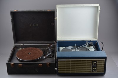Lot 564 - Record Players
