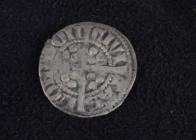 Lot 87 - An early hammered English long cross silver penny