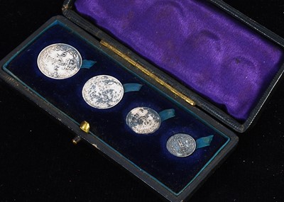 Lot 139 - A Victoria silver maundy set