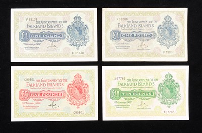 Lot 290 - A collection of four Falkland Islands banknotes