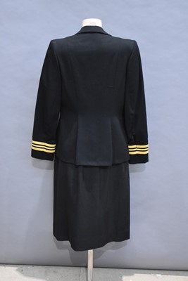 Lot 386 - A Woman's US Navy Lieutenant Commander's uniform jacket and skirt