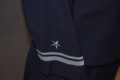 Lot 394 - A United States Naval Reserve (Women's Reserve) WAVES uniform