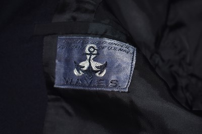 Lot 394 - A United States Naval Reserve (Women's Reserve) WAVES uniform