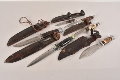 Lot 576 - A group of five hunting knives