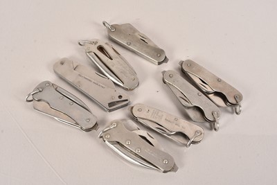 Lot 579 - A group of Military pocket knives