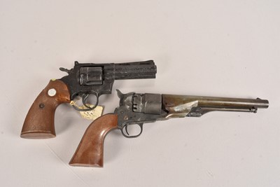 Lot 605 - An MGC Model Gun Co Blank Firing Revolver