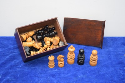 Lot 261 - A vintage chess set