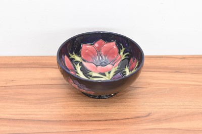 Lot 280 - A contemporary Moorcroft pottery bowl