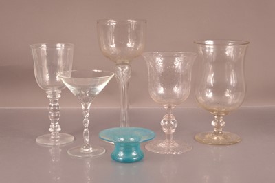 Lot 309 - Six pieces of glassware