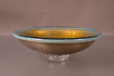 Lot 321 - A modern Art Glass bowl by Stuart Fletcher