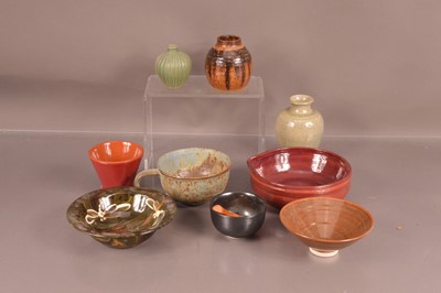 Lot 323 - A collection of studio pottery