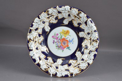 Lot 378 - A Meissen porcelain dish