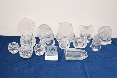 Lot 408 - A group of fifteen art glass sculptures