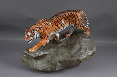 Lot 442 - A Royal Doulton presentation prestige figurine of a 'Tiger on a Rock'