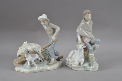 Lot 86 - Two Lladro porcelain figurines