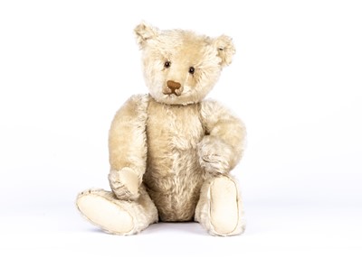 Lot 91 - ‘Xenia’, a fine Steiff white mohair Teddy Bear, 1912-15