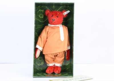 Lot 94 - An original Steiff limited edition Alfonzo, 1990