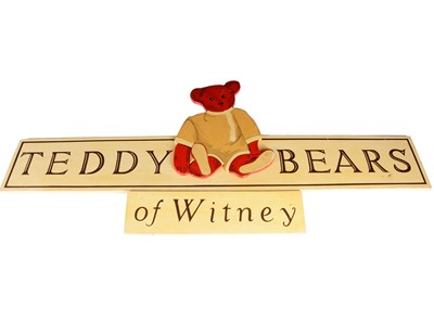 Lot 102 - A painted wooden Alfonzo Teddy Bears of Witney show stand sign