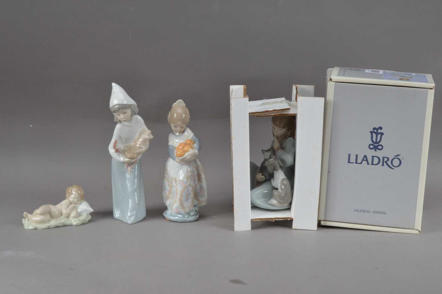 Lot 91 - Four Lladro porcelain figurines