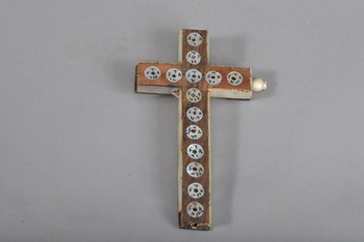 Lot 110 - A late 19th century Jerusalem olive wood and mother of pearl crucifix