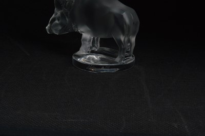 Lot 119 - A Lalique glass wild bore