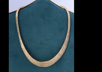 Lot 36 - A 9ct gold flattened link Cleopatra style necklace