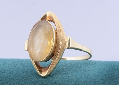 Lot 58 - A 14K marked Citrine dress ring