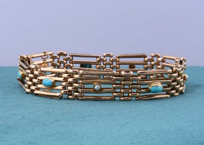 Lot 102 - A 15ct gold turquoise and seed pearl four bar gate link bracelet